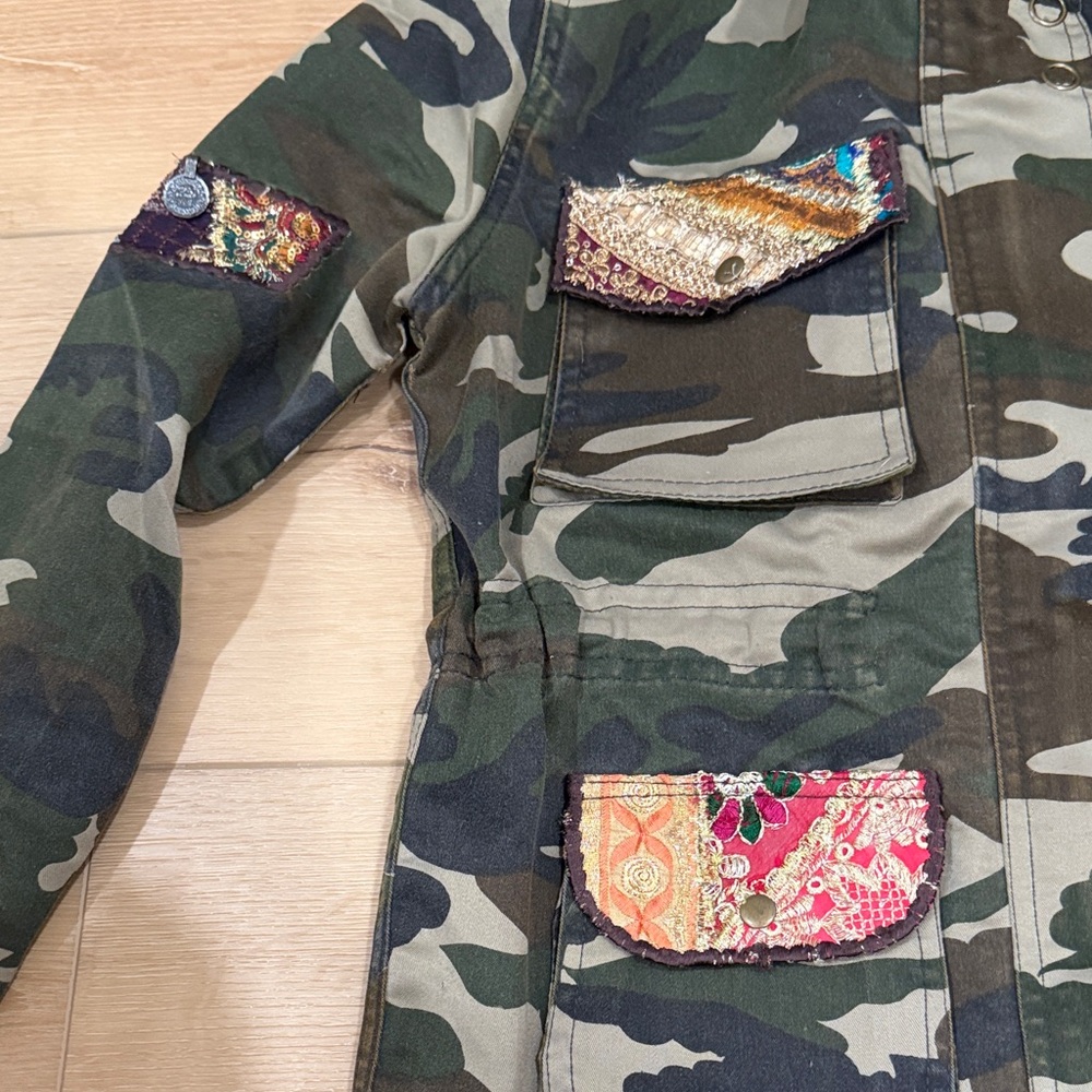 Camouflage Jacket with Colorful Patchwork - image 3